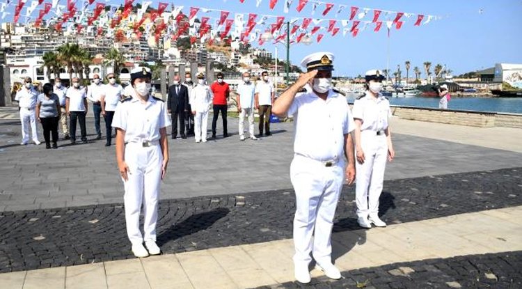 KUŞADASI'NDA DENİZCİLİK VE KABOTAJ BAYRAMI DÜZENLENEN TÖRENLE KUTLANDI.