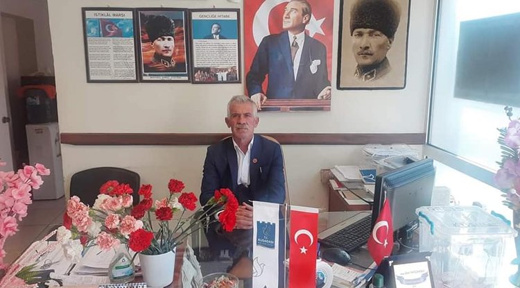 KUŞADASI DAVUTLAR MAHALLESİ MUHTARI YÖNETİME SESLENDİ