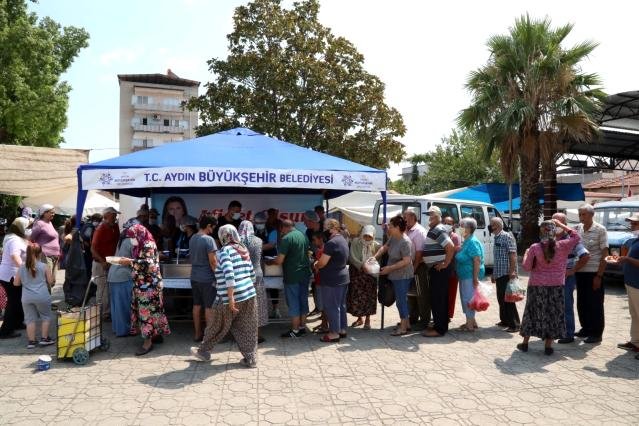 AYDIN BÜYÜKŞEHİR BELEDİYESİ'NDEN VATANDAŞLARA AŞURE İKRAMI