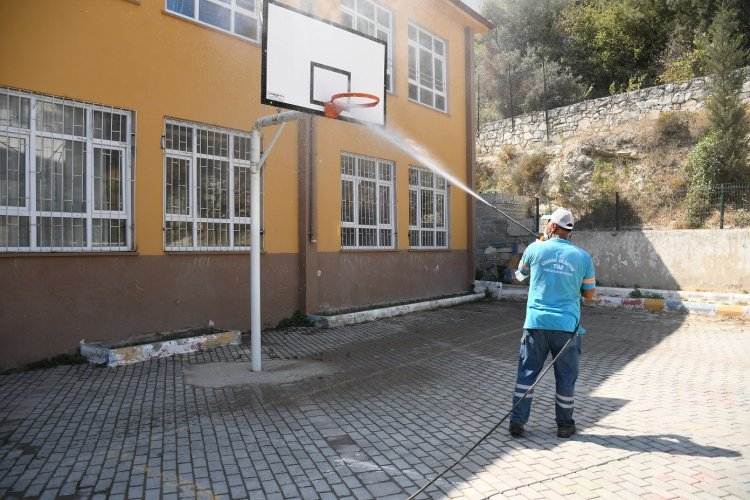 KUŞADASI BELEDİYESİ “ÖNCE ÇOCUKLAR” DİYOR 