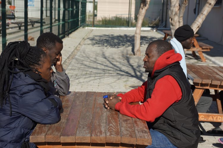 GÖÇMEN KADIN YUNAN ZULMÜNÜ DEHŞET İÇİNDE ANLATTI