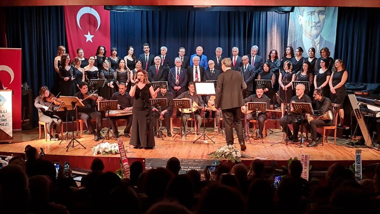 NAZİLLİ HALK EĞİTİM MERKEZİNİN GELENEKSEL KONSERLERİ SÜRÜYOR