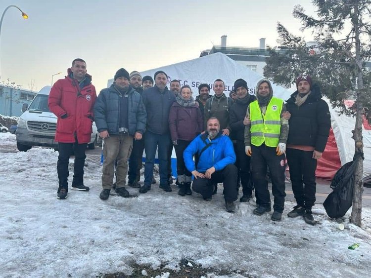 SELÇUK'TA DEPREMZEDELER İÇİN KOORDİNASYON MERKEZİ