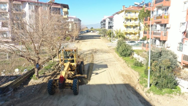 AYDIN BÜYÜKŞEHİR BELEDİYESİ YOL ÇALIŞMALARINI SÜRDÜRÜYOR