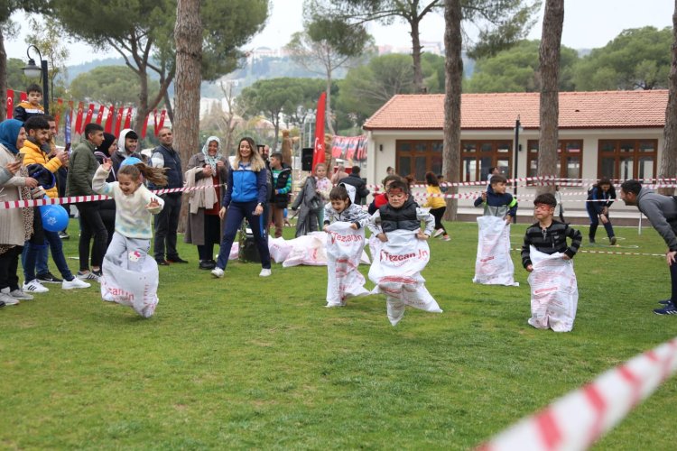 AYDIN BÜYÜKŞEHİR BELEDİYESİ DEPREMZEDE ÇOCUKLAR İÇİN TEKSTİL PARK’TA ETKİNLİK DÜZENLEDİ