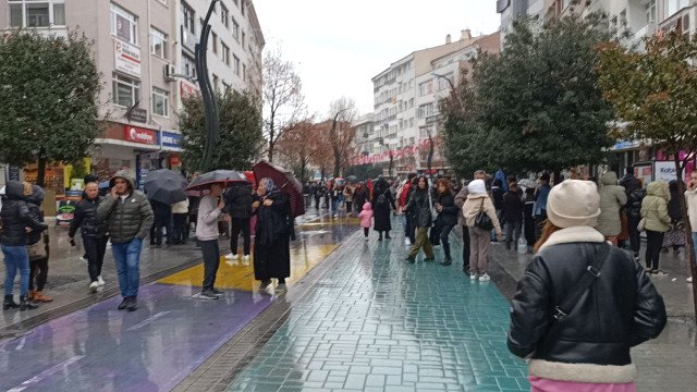 BOLU'DA 4.8 BÜYÜKLÜĞÜNDE DEPREM