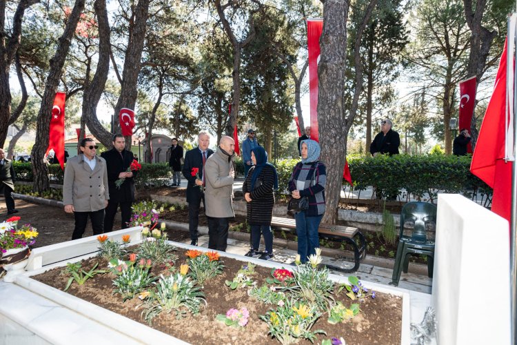 İZMİR’DE ÇANAKKALE DENİZ ZAFERİ’NİN 108’İNCİ YILDÖNÜMÜ