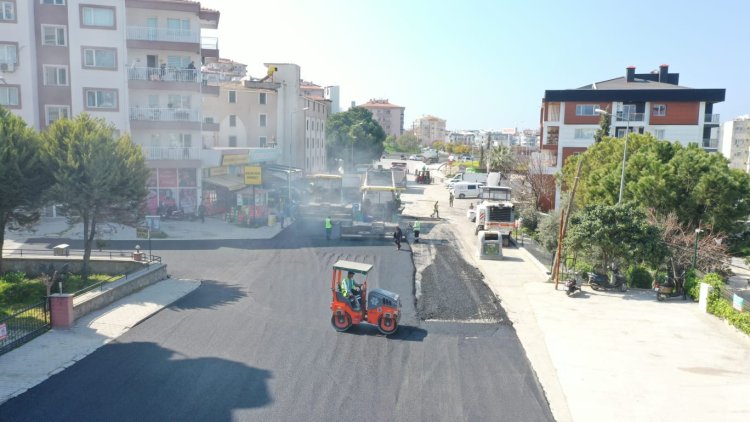 AYDIN BÜYÜKŞEHİR BELEDİYESİ KUŞADASI’NDA YOL YAPIM ÇALIŞMALARINA DEVAM EDİYOR