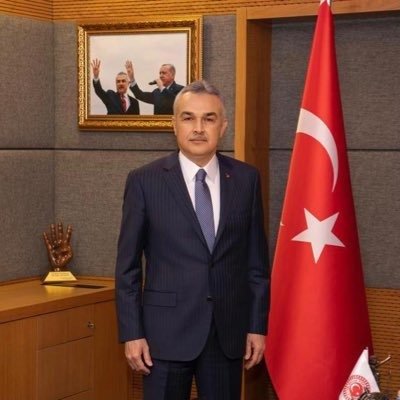 AKP'Lİ MUSTAFA SAVAŞ KUŞADASI'NA SEÇİM ÇALIŞMASI İÇİN GELDİ!