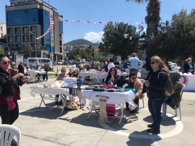 KUŞADASI KENT KONSEYİ'NDEN DERPEMZEDELER İÇİN KERMES BAŞLADI!