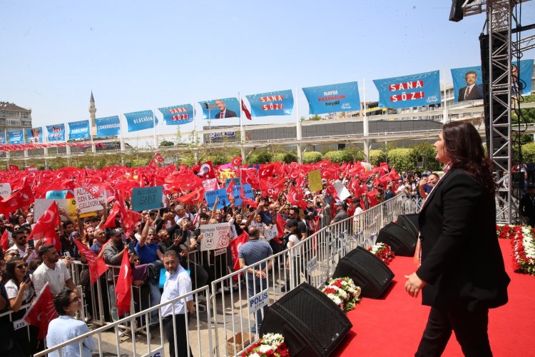 BAŞKAN ÇERÇİOĞLU: “İKİ KIRMIZI ÇİZGİMİZ VAR; BAYRAK VE VATAN.’’