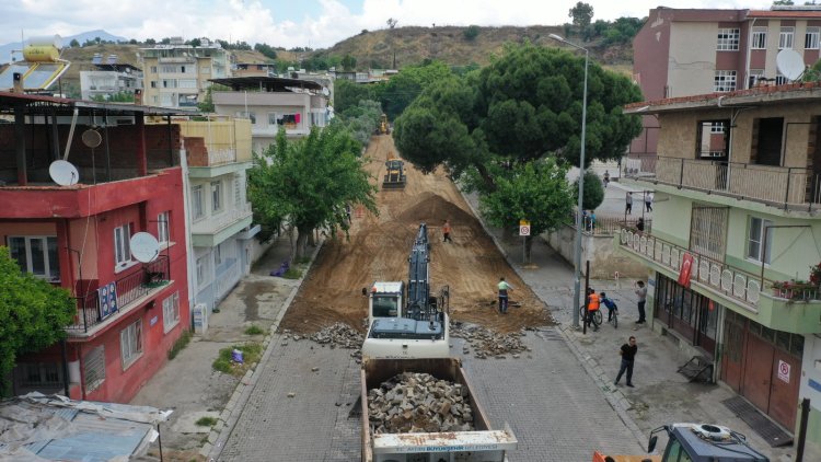 BÜYÜKŞEHİR, EFELER ŞERBETCİ CADDESİ’Nİ ASFALTLA BULUŞTURDU!