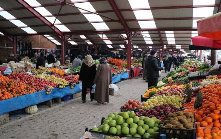 BÜYÜKŞEHİR, SÖKE PAZARININ ÜSTÜNÜ KAPATIYOR!