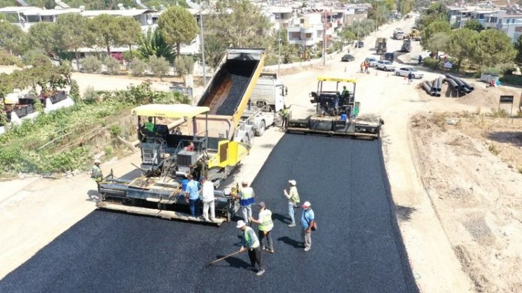 BÜYÜK ŞEHİR BELEDİYESİ'NİN YOL ÇALIŞMALARI DEVAM EDİYOR