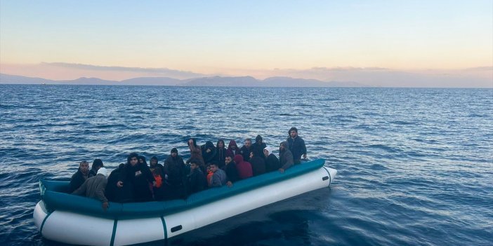 Kuşadası'nda Fırtınada Kurtarılan Göçmenler