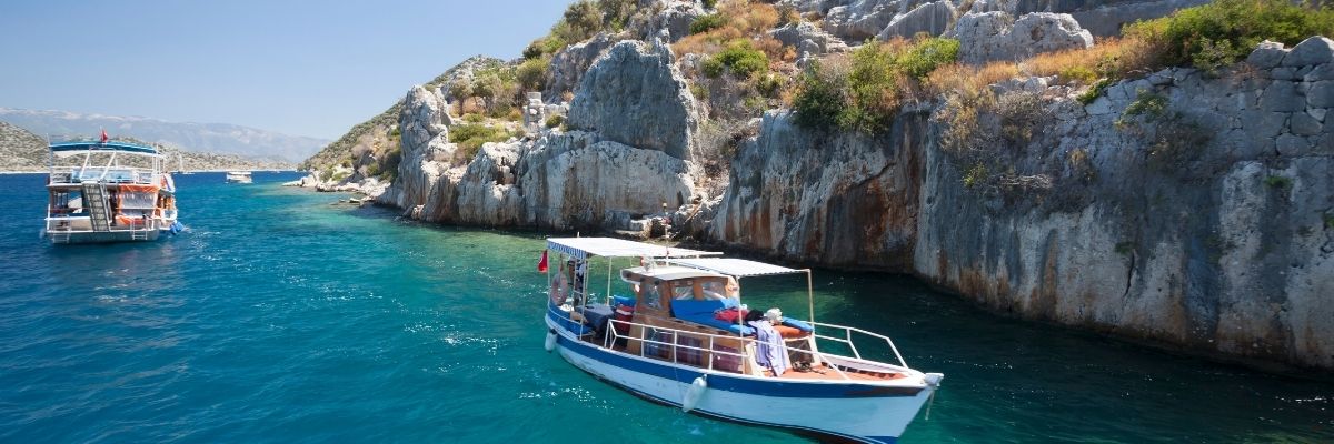 Kuşadası’nda Katılabileceğiniz En İyi Tekne Turları
