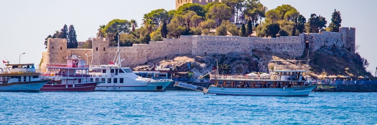 Güvercinada Kalesi Tarihi